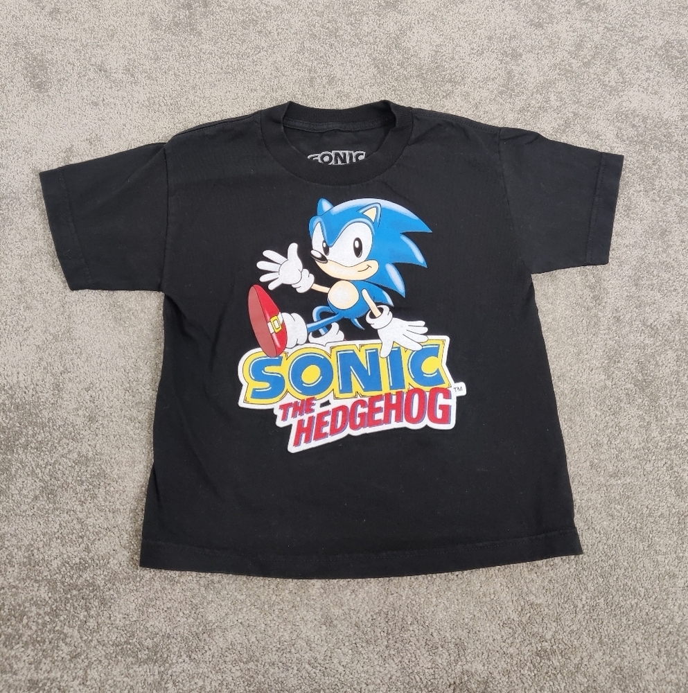 Sonic The Hedgehog Boy's T-shirt in Black Size 6 100% Cotton